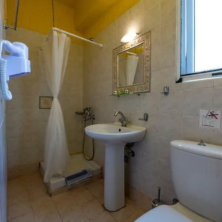 Gæstehus Kymothoi & Pool Bar 2*