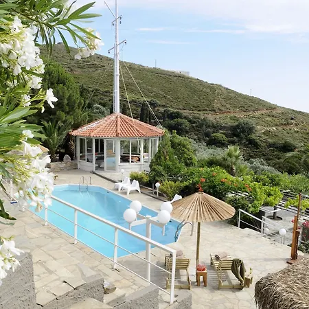Kymothoi & Pool Bar Pensionat Gavrio